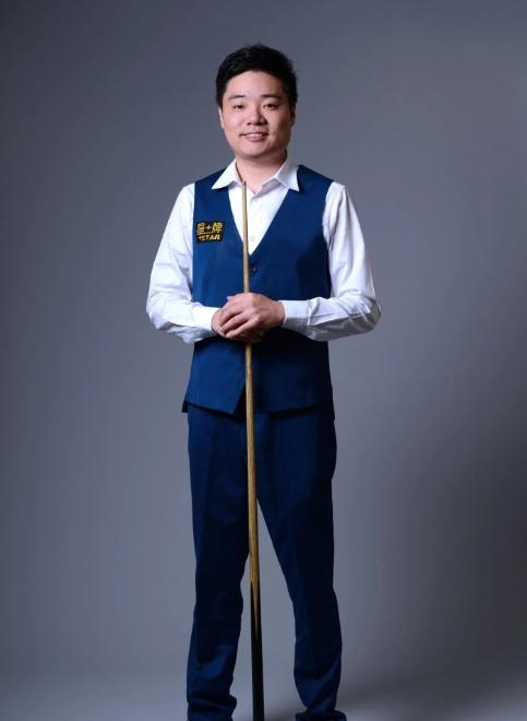 辽篮惨败广州赛后，付豪怒怼球迷，杨鸣说的实在，球迷：算啥东西